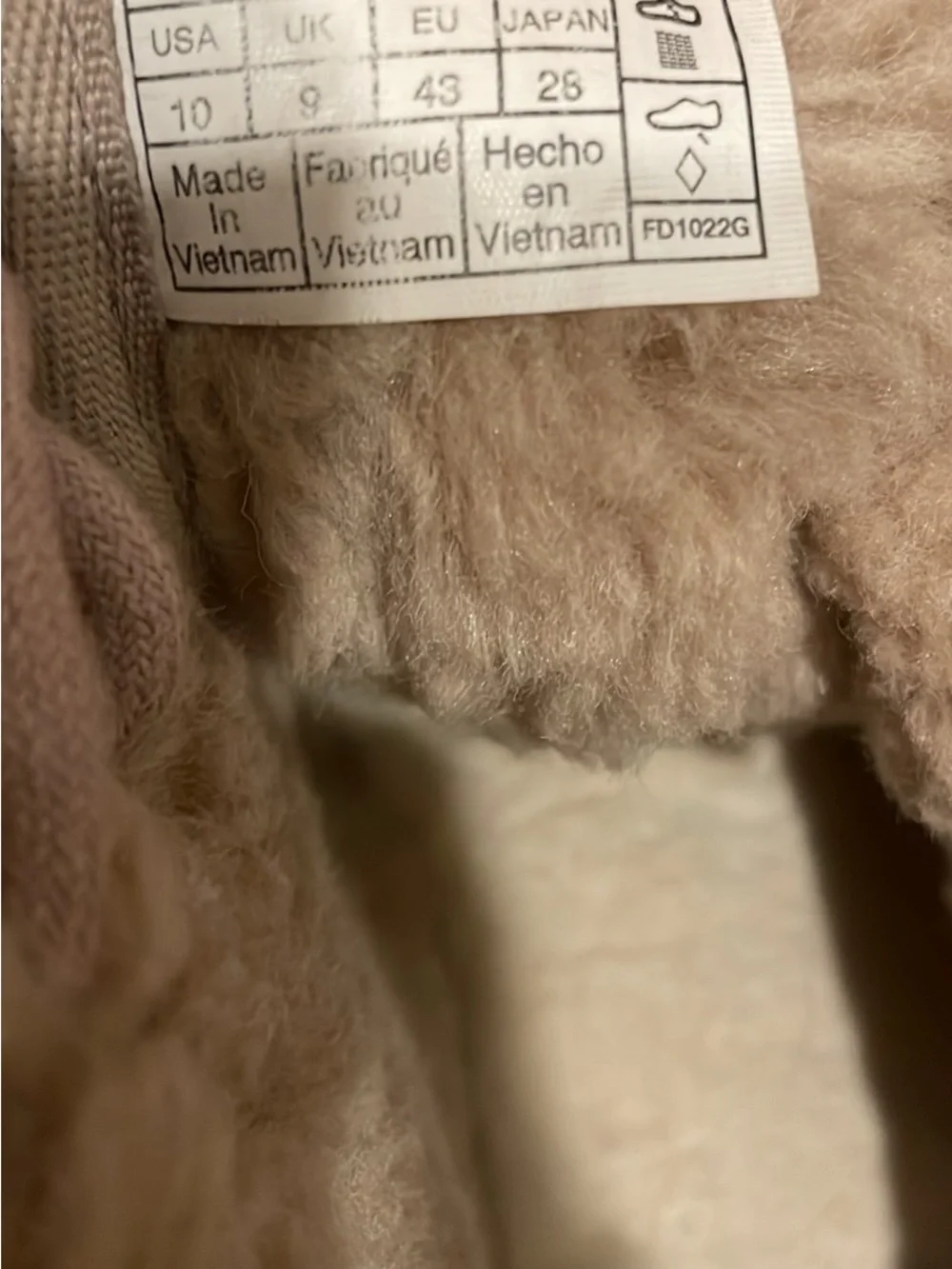 UGG comfortable men